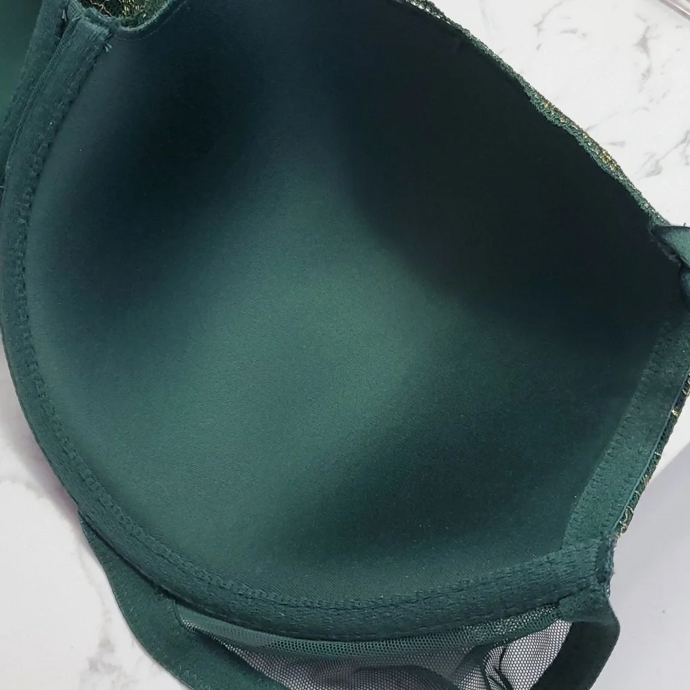Victoria's Secret 36DDD Demi Bra, Emerald Green w/ Golden stitching 😍